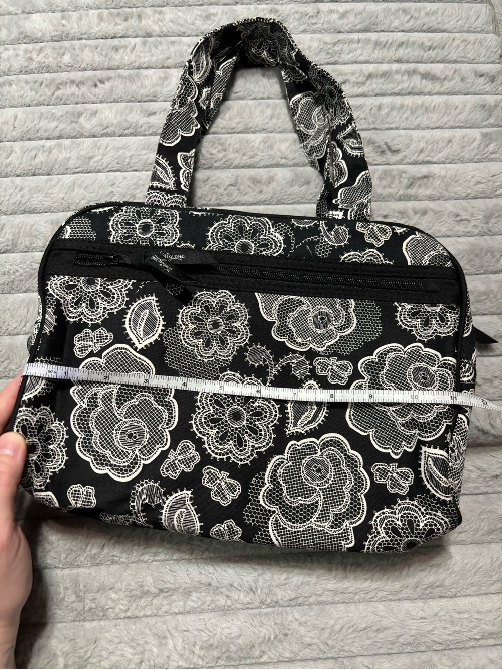 Thirty-One Floral Lace Black and White Print Cosmetic Travel Bag Lined - Picture 6 of 10